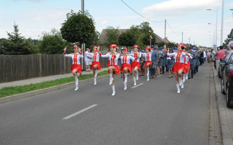 Stroje dla Mażoretek "Copacabana" i Gminnej Orkiestry Dętej w Ciasnej